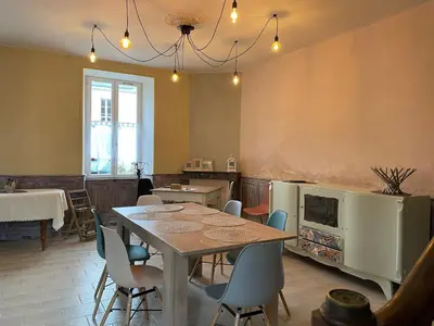 Plan de l'établissement Maison charmante près de la ville - FR-1-410-386
