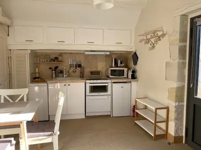 Cuisine ou kitchenette dans l'établissement L'éloge de Vouvray, Orbois