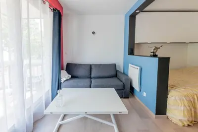 Coin salon dans l'établissement Studio Moderne à Tours
