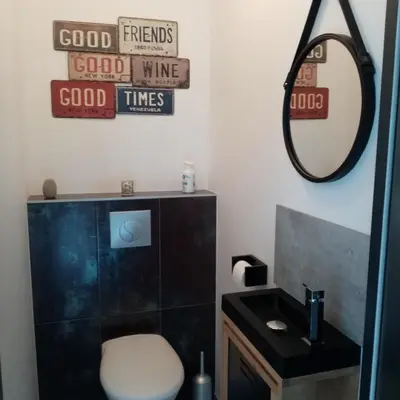 Salle de bains dans l'établissement Chambre chez l'habitant Aux portes du Mans Evénements circuits du Mans