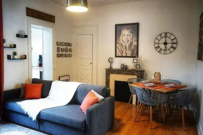 Coin salon dans l'établissement Le Loge'Mans Appartement proche gare , Tram et centre ville