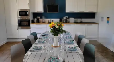 Cuisine ou kitchenette dans l'établissement Gîte 4 etoiles à la campagne