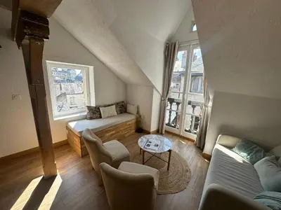 Coin salon dans l'établissement Séjournez face au Château Royal de Blois