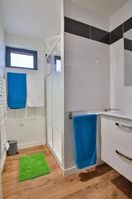 Salle de bains dans l'établissement Chalet Campagne Les Belles Ouvrières