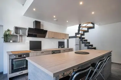 Cuisine ou kitchenette dans l'établissement Le NOUVEAU-LAMALONNIÈRE-HYPERCENTRE-CLOSLUCÉÀ150M