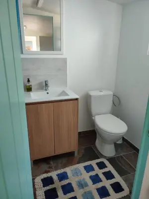 Salle de bains dans l'établissement Gîte insolite La Renouée