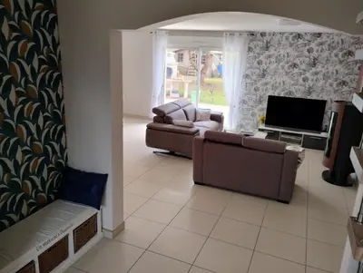 Télévision ou salle de divertissement dans l'établissement Chez nous à Saint Avertin