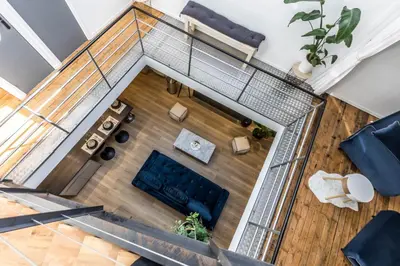Coin salon dans l'établissement L'Atypique-Le LOFT du Mans