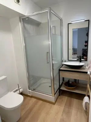 Salle de bains dans l'établissement Marengo to Le Mans