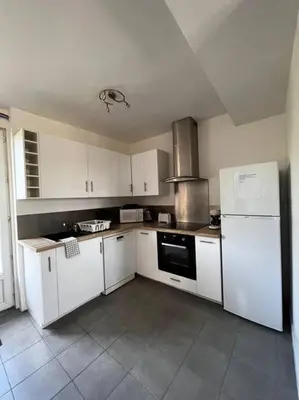 Cuisine ou kitchenette dans l'établissement Gîte de groupe du Coudray