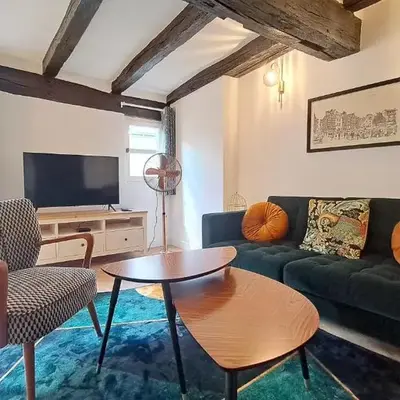 Appartement tout confort Vieux Tours avec parking privé 4p